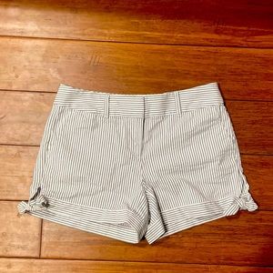 🐶🐬LOFT grey and white striped shorts. Never been worn with tags